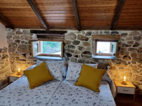 Hotels in Cabrillanes